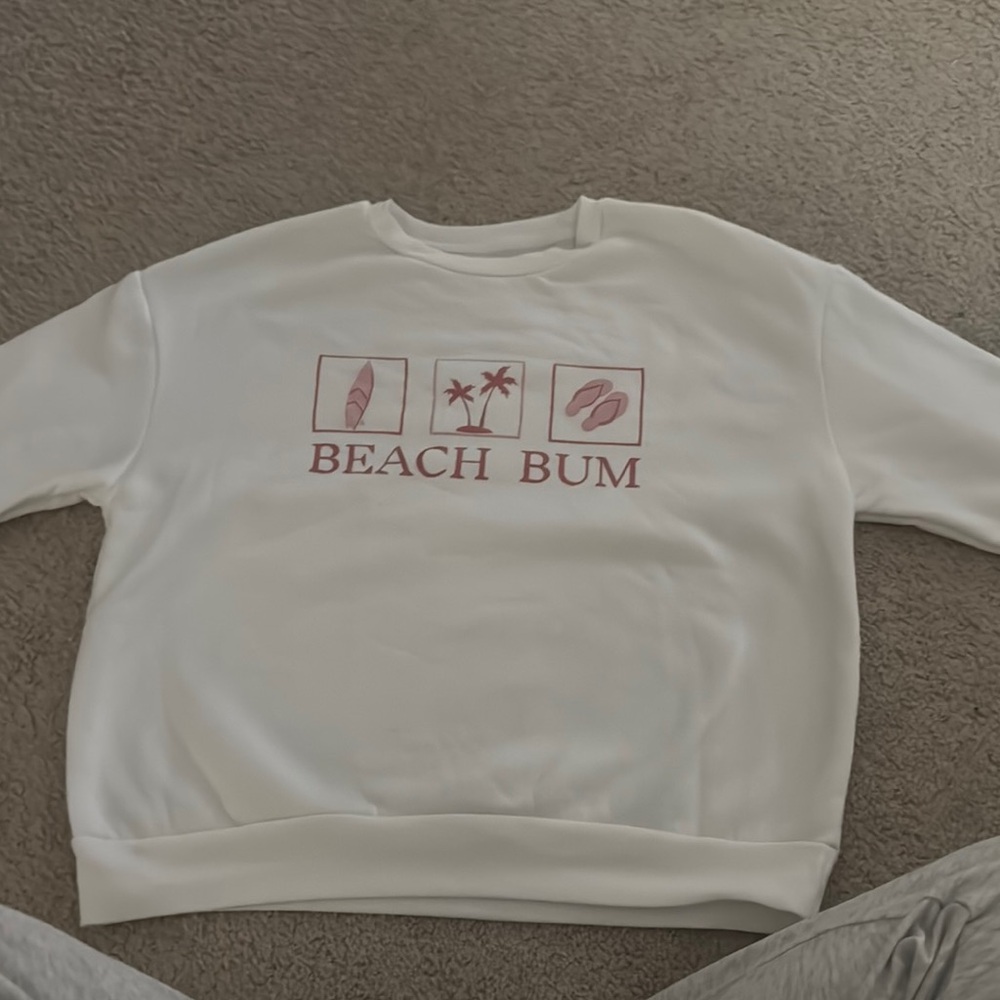 Amazon White and Pink Boxy Sweatshirt Hoodie
